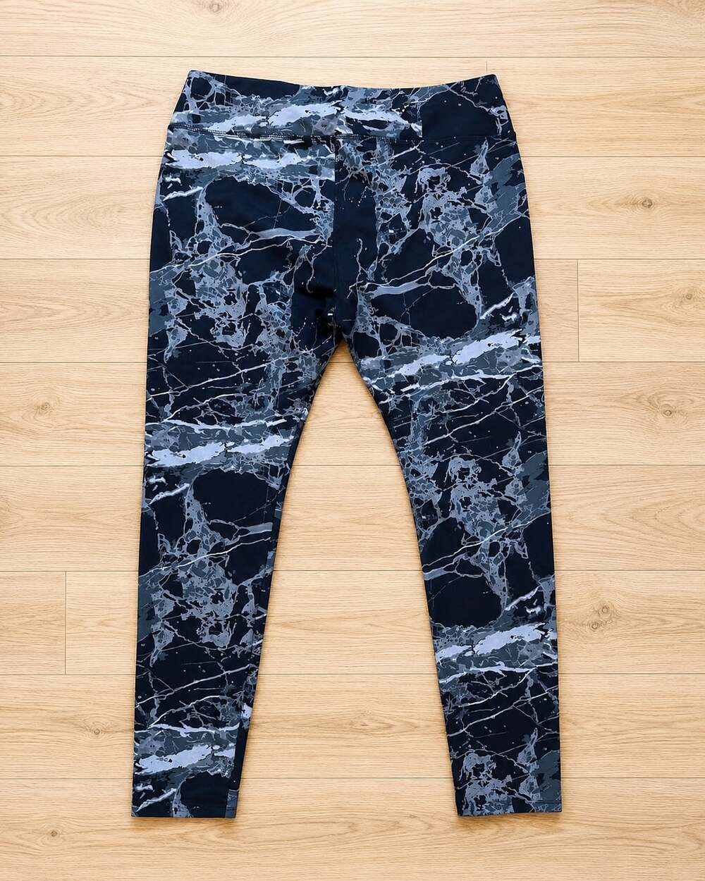 Pact Women's Organic Cotton Go-To Everyday Leggings in Marbled Sky Black/White P